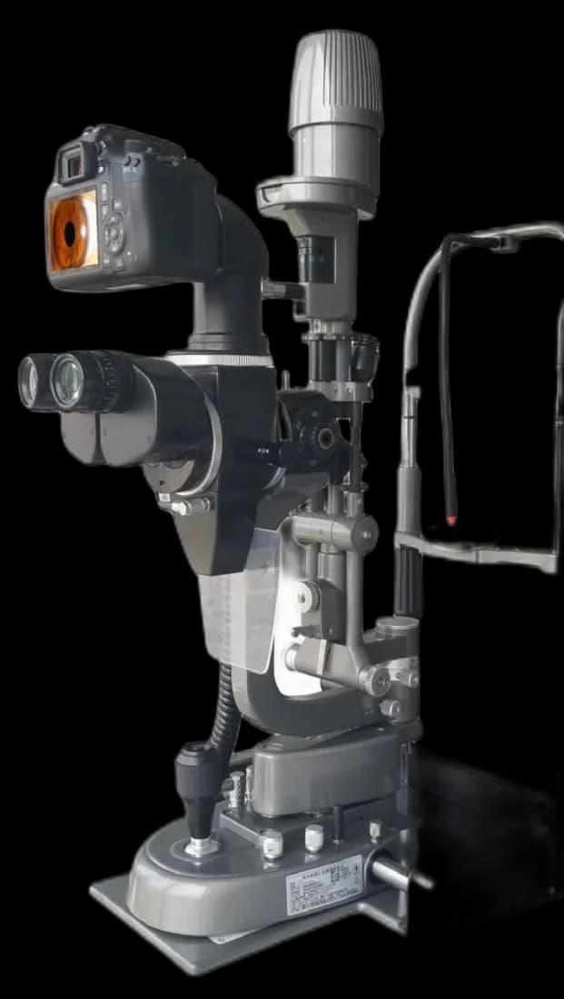LS-7 DS digital slit lamp with camera